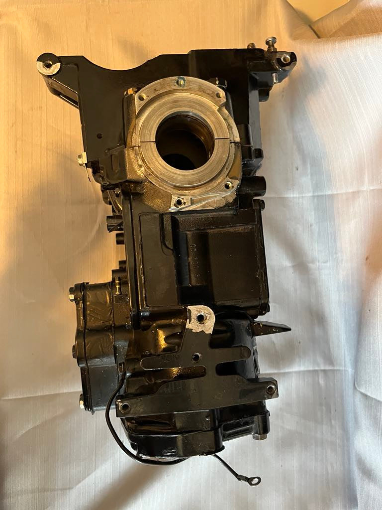 USED 804946T02 Mercury Power Head Assembly 15-25hp (has scuffed cylinders)