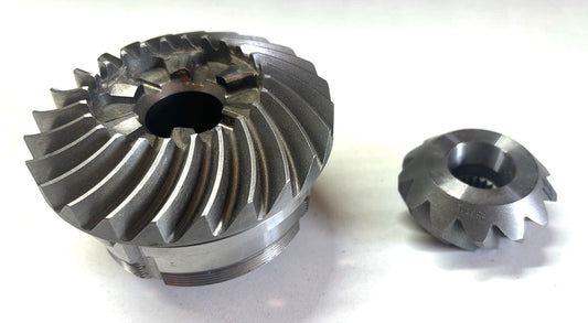 USED 347372 + 352716F Johnson Evinrude Forward Gear & Pinion