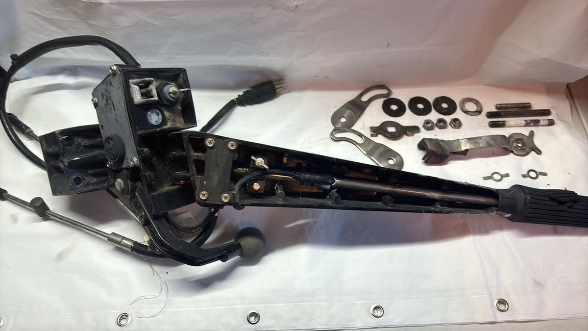 816366A48 Mercury Tiller Handle Assembly Steering Arm 60hp