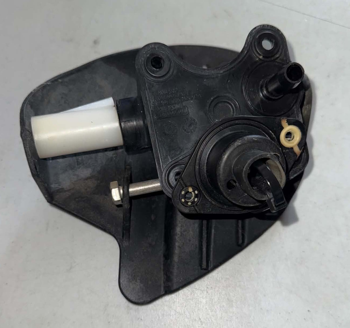 USED 277001143 Sea-Doo LH Side Vane & Cylinder Support