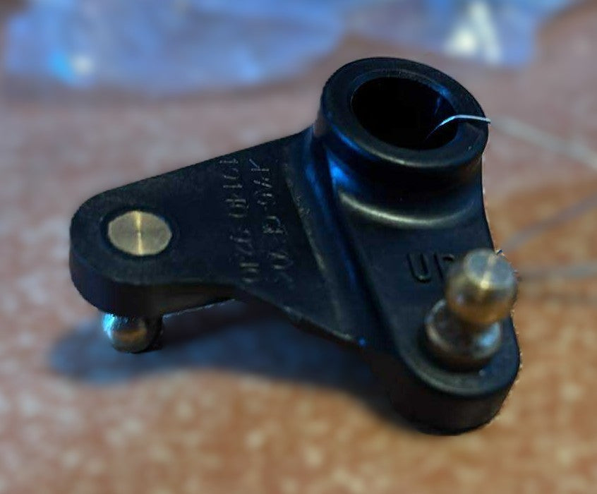 19140-92J00 Suzuki Throttle Lever Fitting 100-140hp