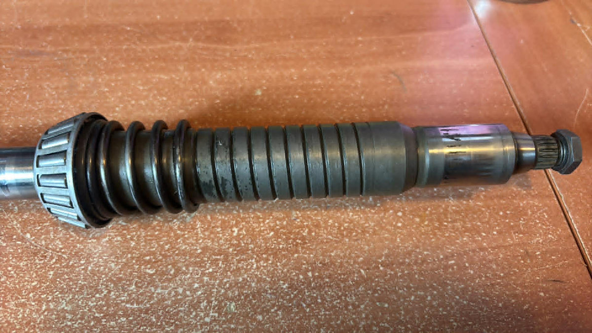 USED 57110-99E10 Suzuki Johnson Long Driveshaft 60-70hp
