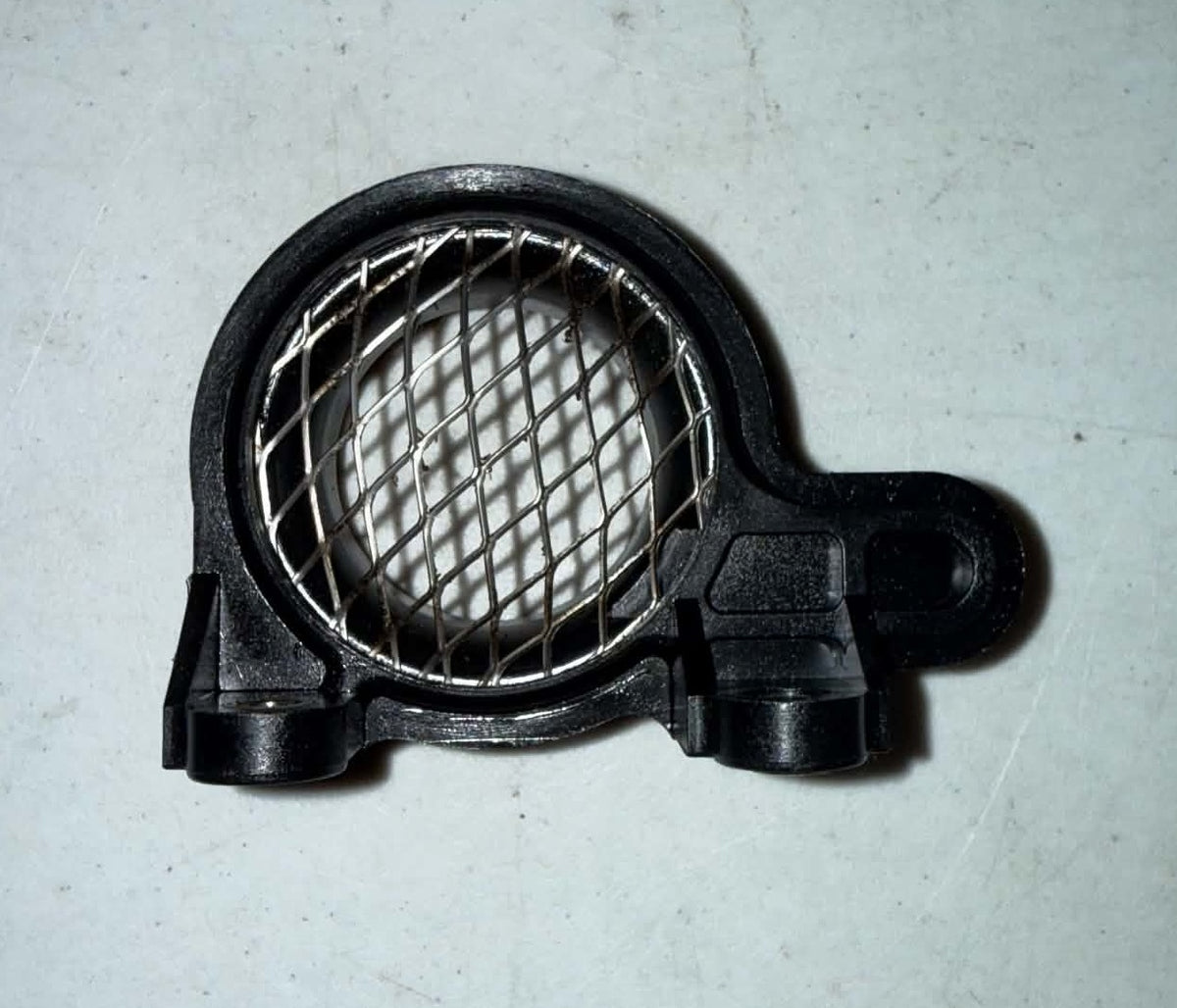 USED 898103T02 Mercury Intake Silencer Cover 25-30hp