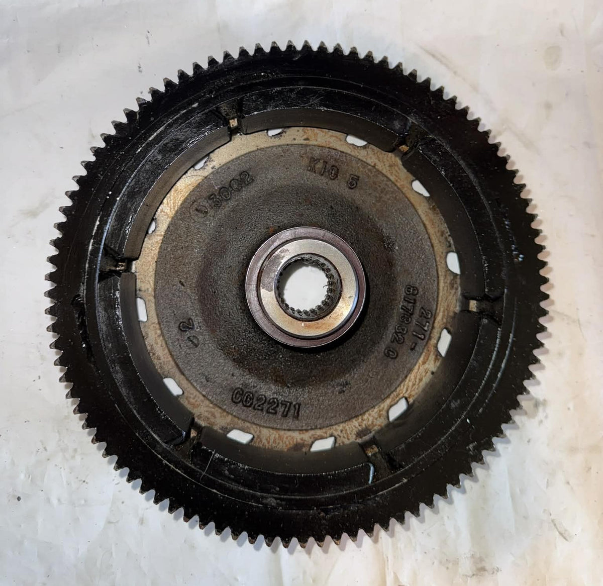 USED 817632C Mercury Flywheel 135-200hp 2.5L V6