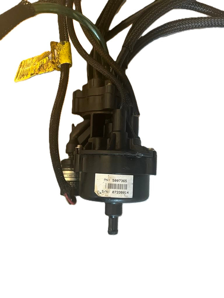 USED 5007365 Evinrude Johnson Oil Pump Assembly W Hoses 105-300hp