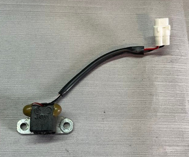 USED 898101146 Mercury Pulser Coil 25-30hp