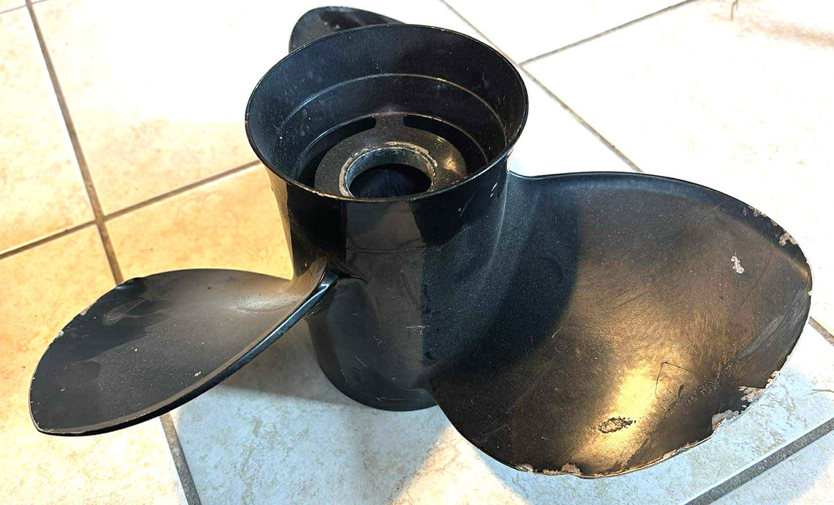 USED 21431511 Turning Point Hustler Prop 13.75 x 15P 3BL RH