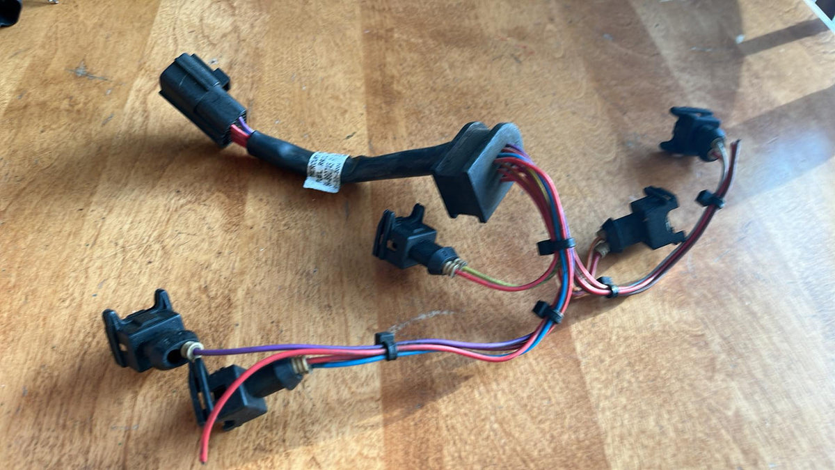 USED 880745 A1 Mercury Fuel Injector Rail Harness Assembly 200-250hp