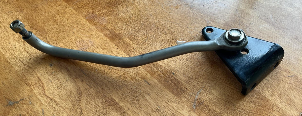 USED 893696 + 196081 Mercury Steering Link Rod Arm and Bracket