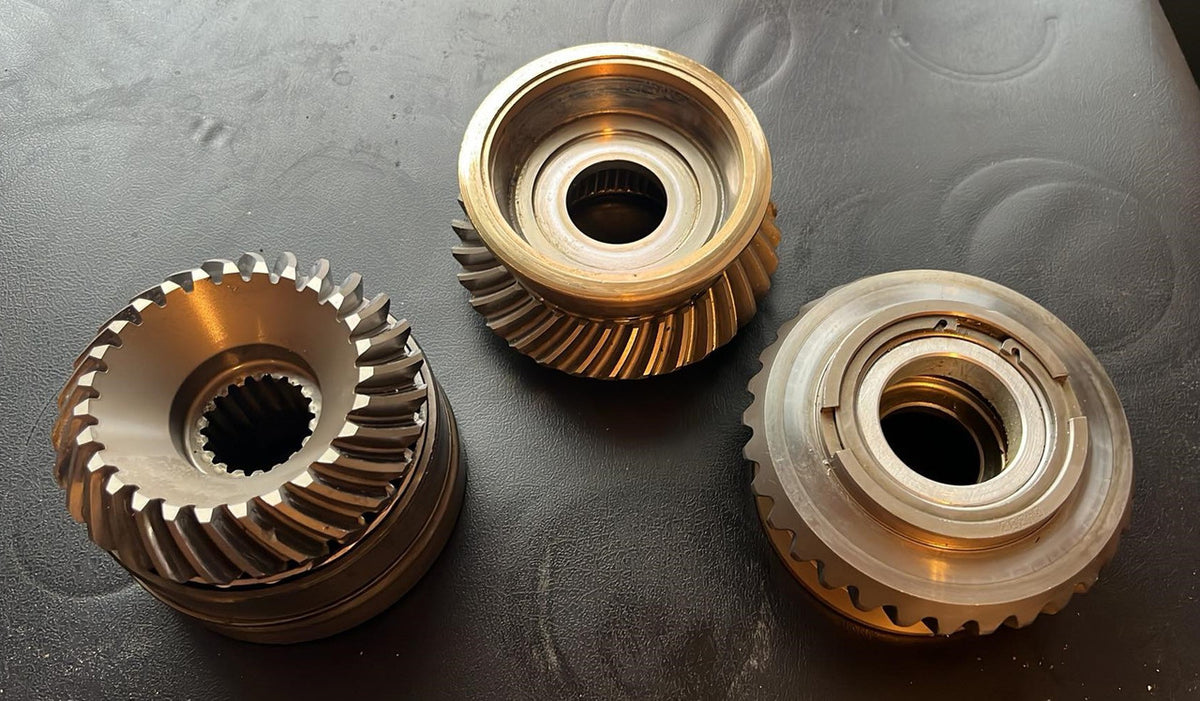 USED 887903A1 Mercury Mercruiser Bravo X I II III IV Upper Gear Set (32/27)