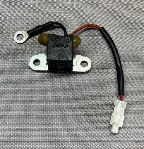 USED 898101147 Mercury Pulser Coil 25-30hp