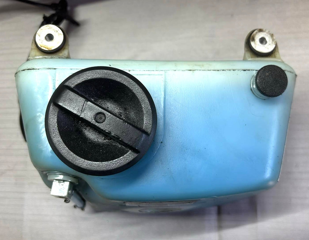 USED 822514A2 Mercury Oil Reservoir Tank Assembly 30-40hp 2 Cyl