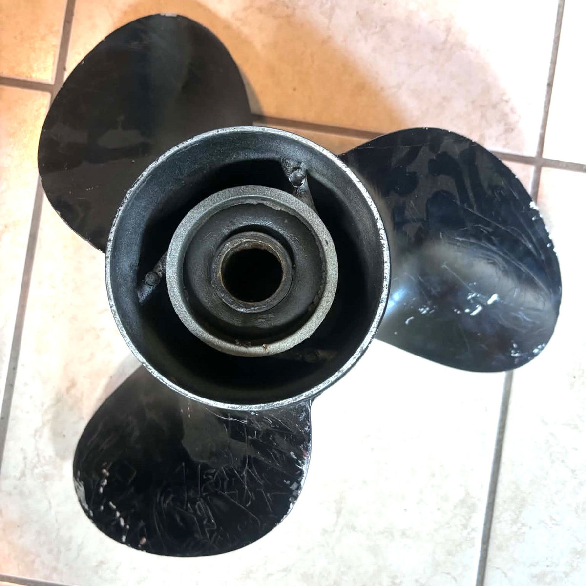 USED 391201 OMC Johnson Evinrude 14 1/2 x 19P Aluminum Prop RH