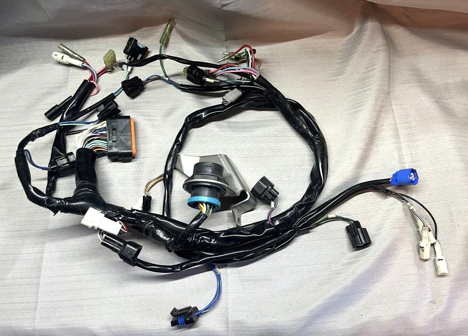 USED 898101T52 Mercury Wire Harness Assembly 25-30hp EFI
