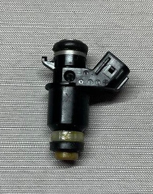 USED 898101T74 Mercury Fuel Injector 25-30hp EFI 3 Cyl.