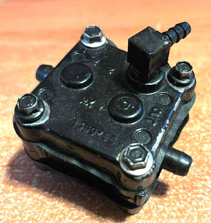 1628 of 3823
USED 98766C1 / 14430C02 Mercury Outboard Fuel Pump 2 Stroke