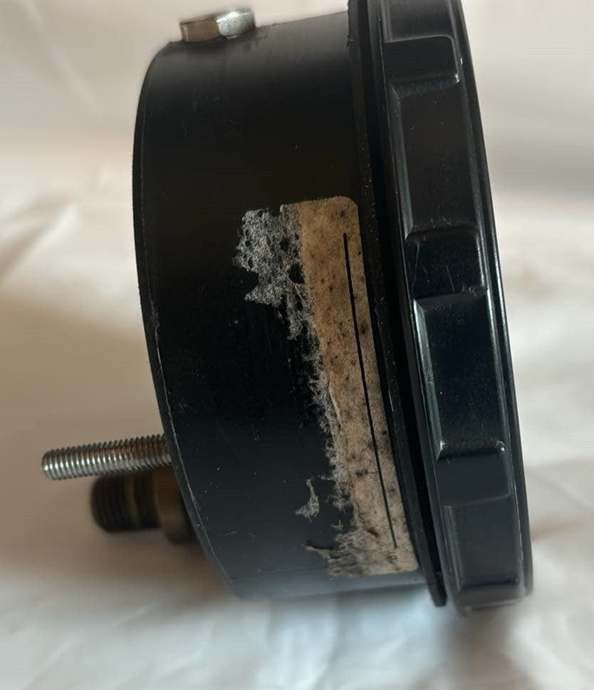 USED 4X10 Gaffrig Black 4-5/8″ 120 MPH Liquid Filled Speedometer