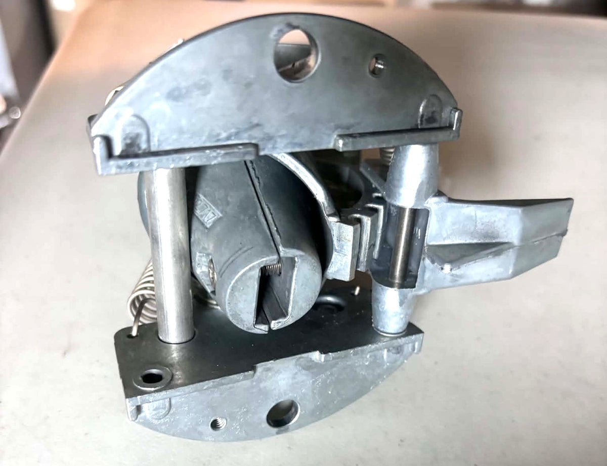 USED 9150015 Teleflex Steering Tilt Helm Mechanism SH91500