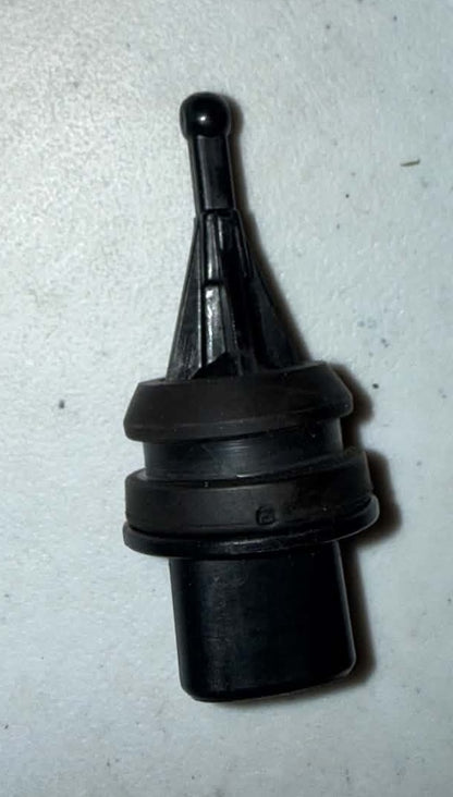 USED 898101118 Mercury  Mat Sensor 25-30hp