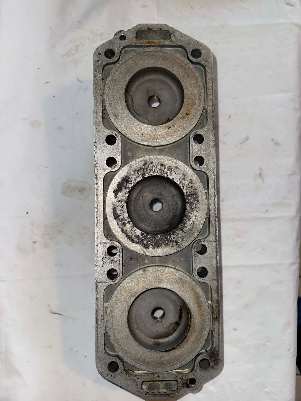 USED 18488-C5 Mercury Cylinder Head 8M0143213 135-200hp