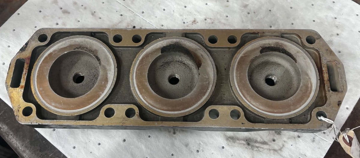 USED 15221-C2 Mercury Motor Cylinder Head Casting ?V6 2.4L