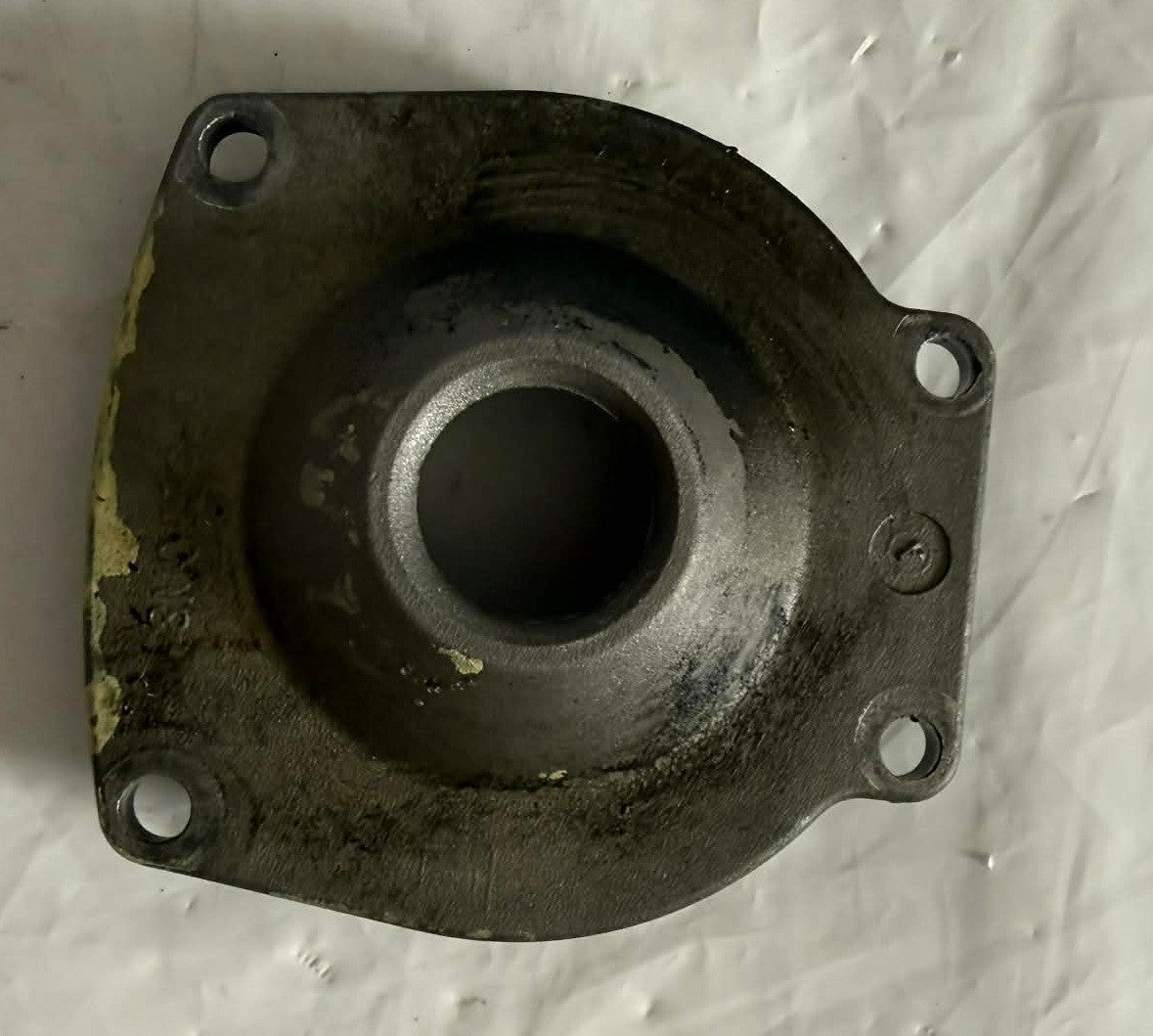 USED Mercury 9787A4 End Cap Assembly 200-300hp