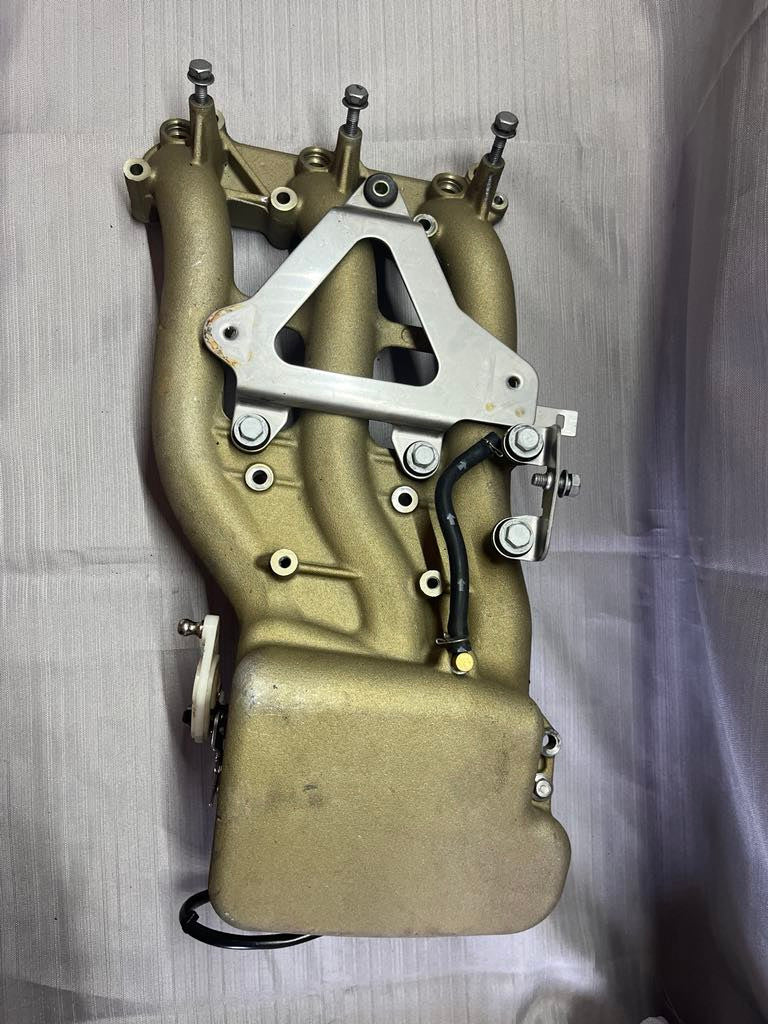898103T01 Mercury Intake Manifold 25-30hp