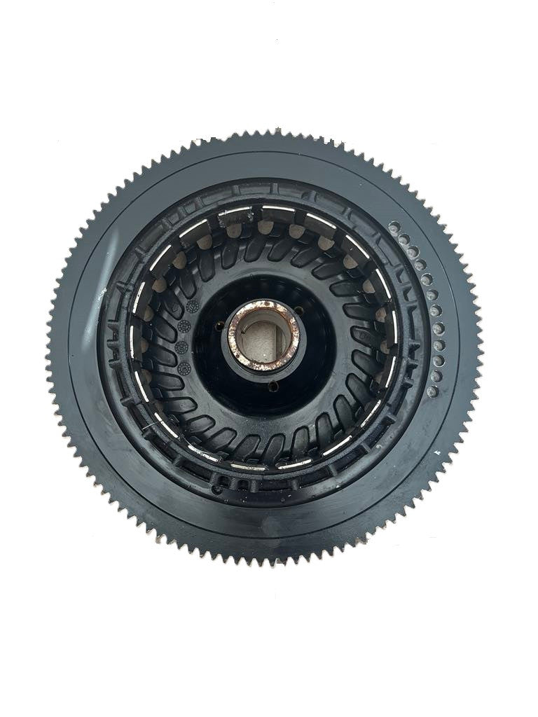 USED 0586966 Evinrude Johnson Flywheel assembly