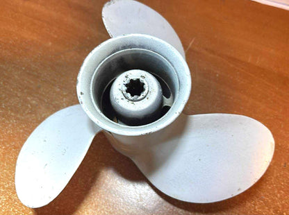 USED 683-45943-00 Yamaha Al Propeller  9 1/4 x 10 1/2P 9.9-20hp