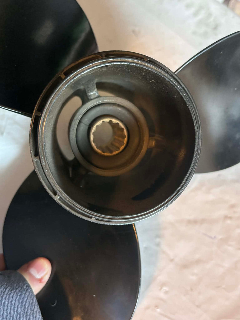 USED 5031627 Johnson Evinrude 11 1/4 x 15P Aluminum Propeller 40-50hp