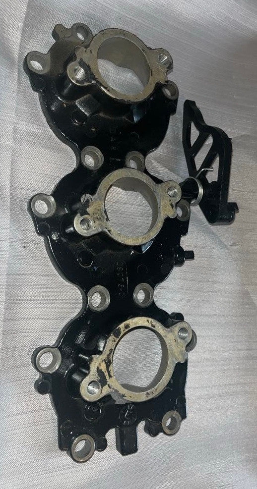 USED 19076A3 Mercury Induction Manifold includes throttle cam 60hp