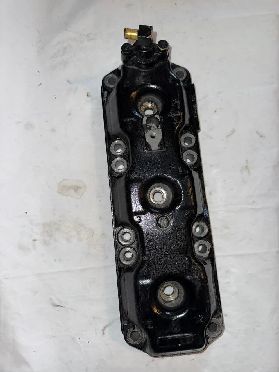 USED 18488-C5 Mercury Cylinder Head 8M0143213 135-200hp