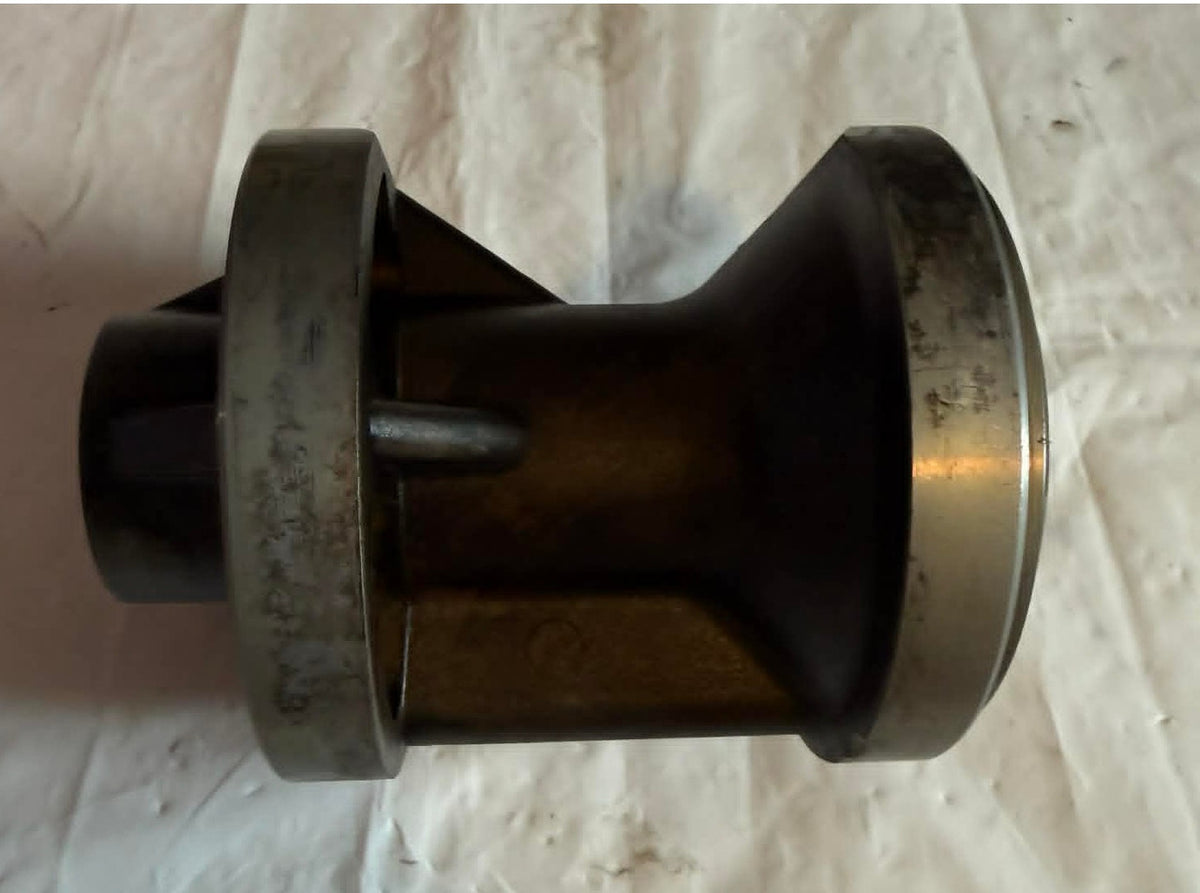 USED 8M0098463 Mercury Bearing Carry Spool 65-115hp