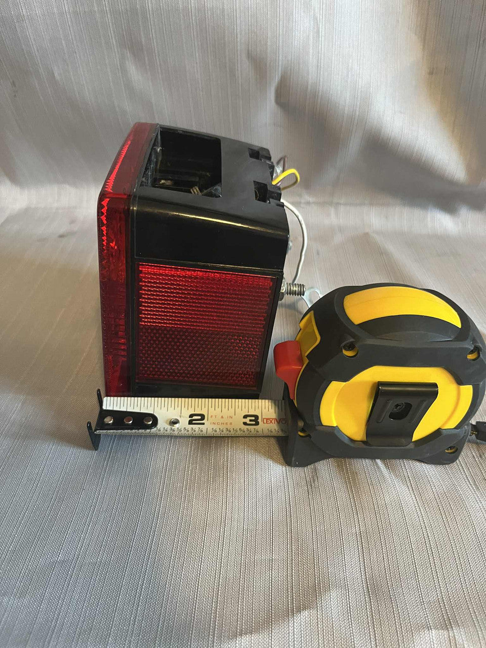 USED DOT AIP2PC STL13 TecNiq Boat Trailer Tail Light 4.5 x 4.5