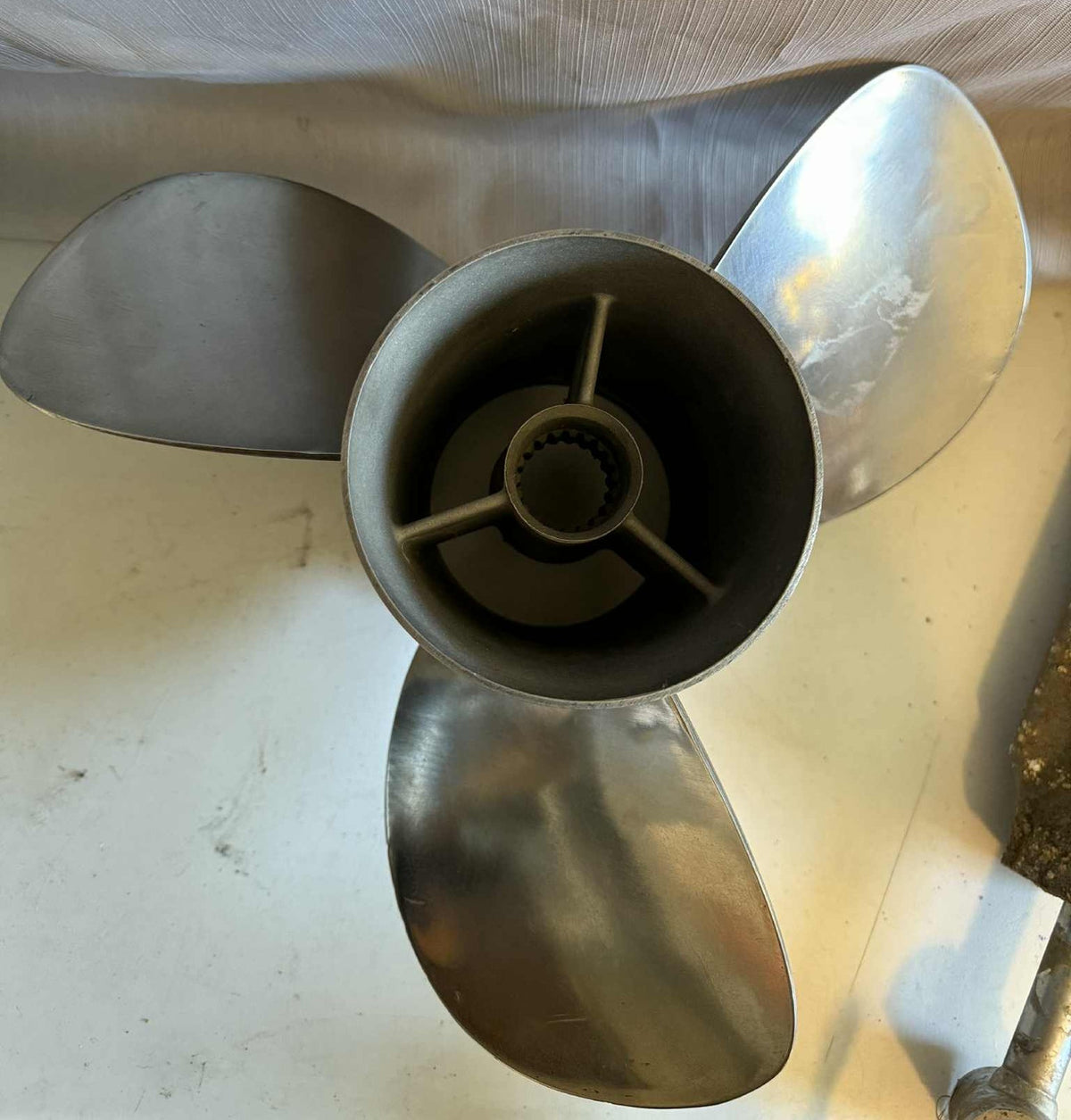 48-823665 & 48-823666 Mercury Bravo 3 III Dual Marine Propellers