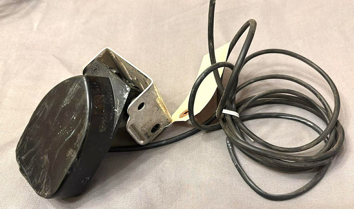 USED Humminbird High Speed Transducer w Bracket (Cord is Cut)