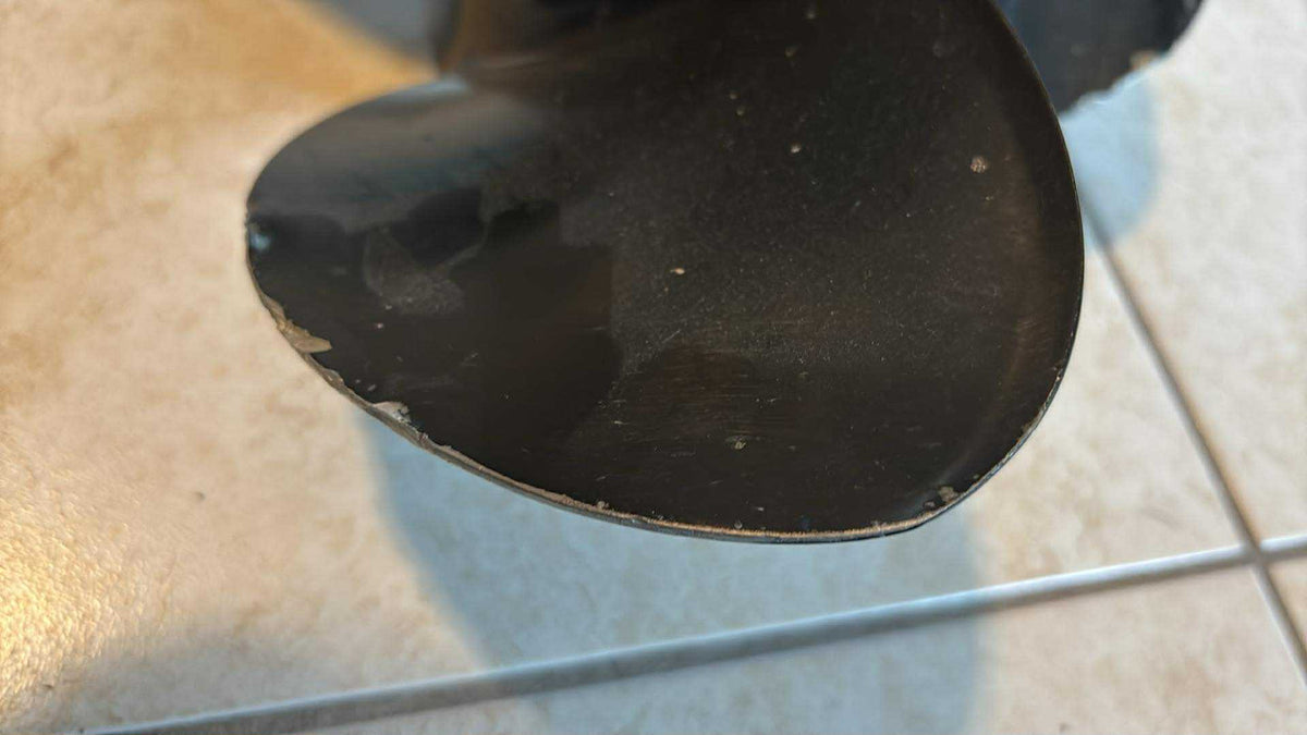 USED 21431511 Turning Point Hustler Prop 13.75 x 15P 3BL RH