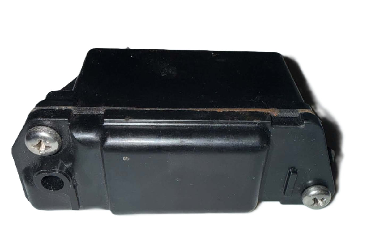 USED 898103003 Mercury Outboard  Motor Intake Silencer 25-30hp