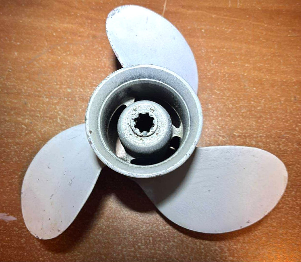USED 683-45943-00 Yamaha Al Propeller  9 1/4 x 10 1/2P 9.9-20hp