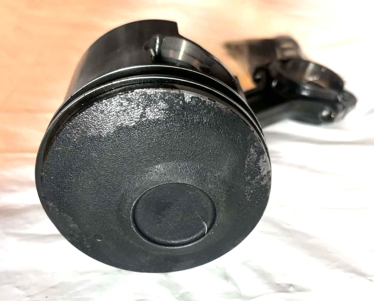USED 842986T03 Mercury DFI Piston + Connecting Rod Port Side