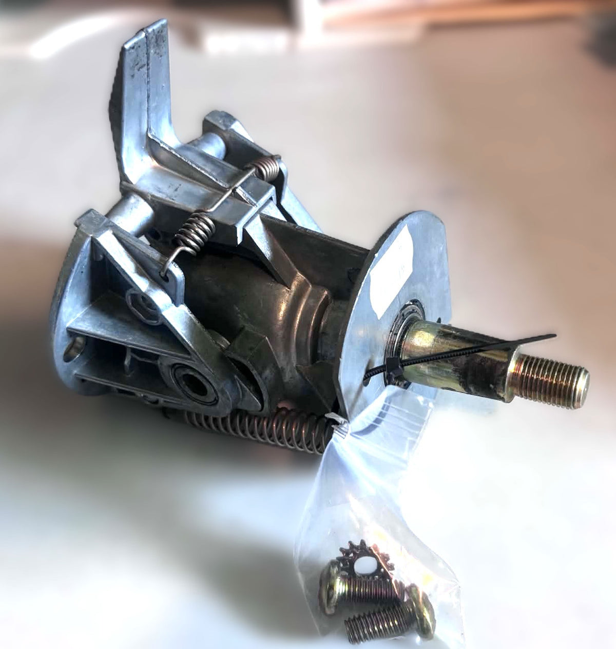USED 9150015 Teleflex Steering Tilt Helm Mechanism SH91500