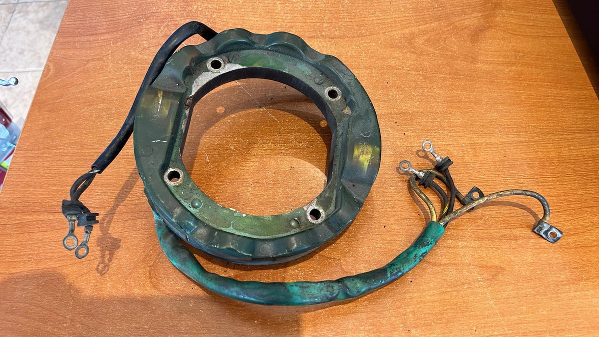 USED 581867 OMC Johnson Evinrude Stator 150-235hp 1978