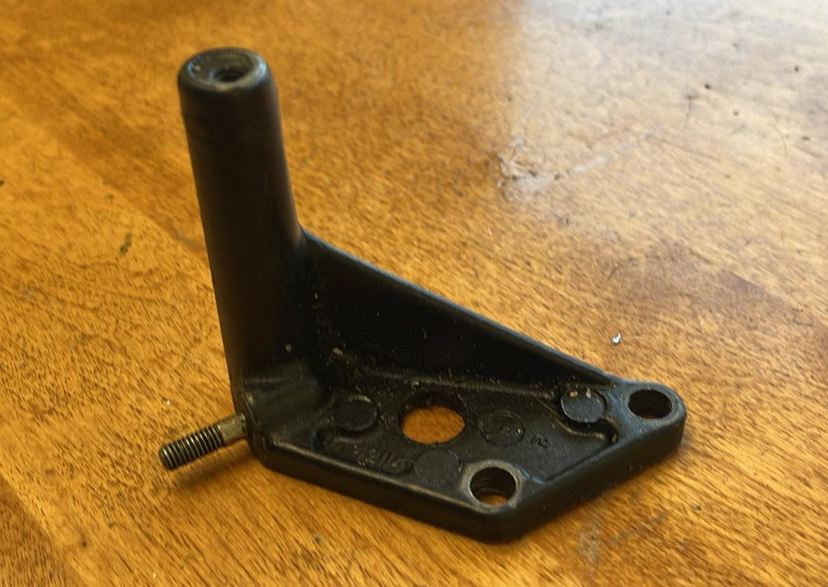 USED 42114 Mercury Mariner Flywheel Cover Bracket 135-220hp
