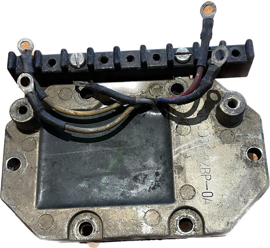 USED 584205 Johnson / Evinrude Voltage Regulator Rectifier