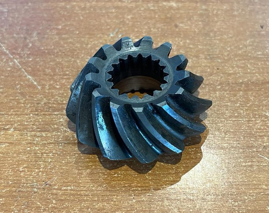 USED 75316 Mercury Driveshaft Pinion Gear 75/80/85hp