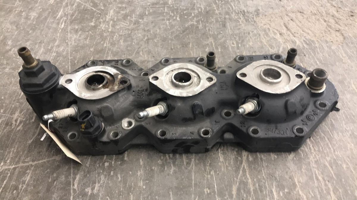 USED 347308 OMC Evinrude Fitch Outboard Motor Cylinder Head Port 135 /150 /175