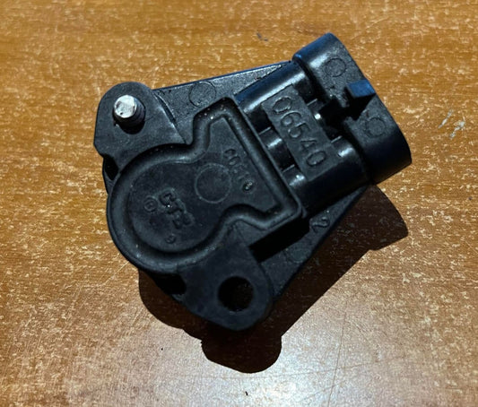 USED 5001770 Johnson Evinrude TPS Throttle Position Sensor 06540 200-250hp
