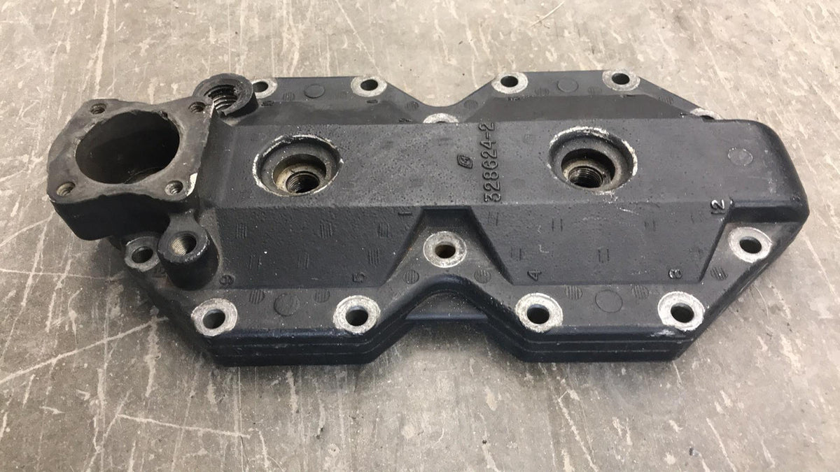 USED 328624-2 Evinrude Johnson Looper Outboard Motor Cylinder Head V4 2 Stroke
