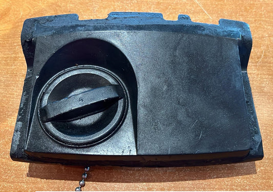 USED 812988 Mercury Mariner Oil Cap Insert Cover 30Jet 40hp 4 Cyl.