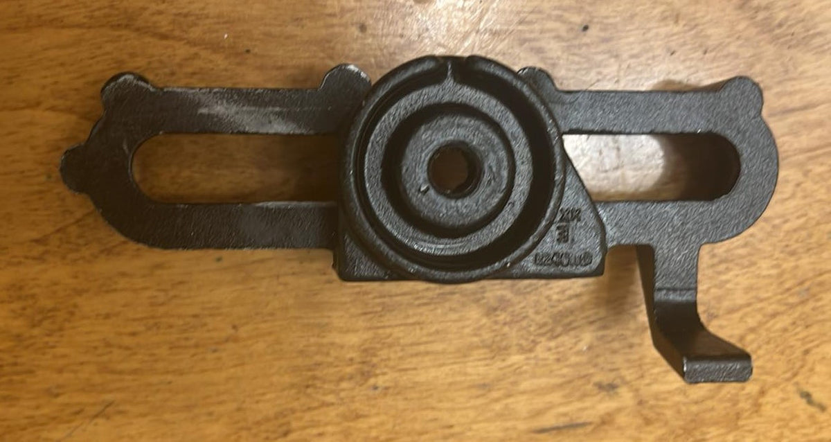 USED 824011 1 Mercury Roller Guide Bracket Slide 200/225/250/300hp